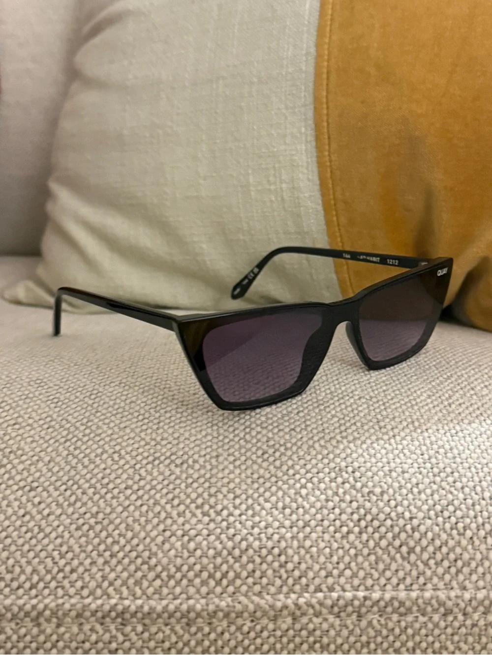 Quay Australia barely worn